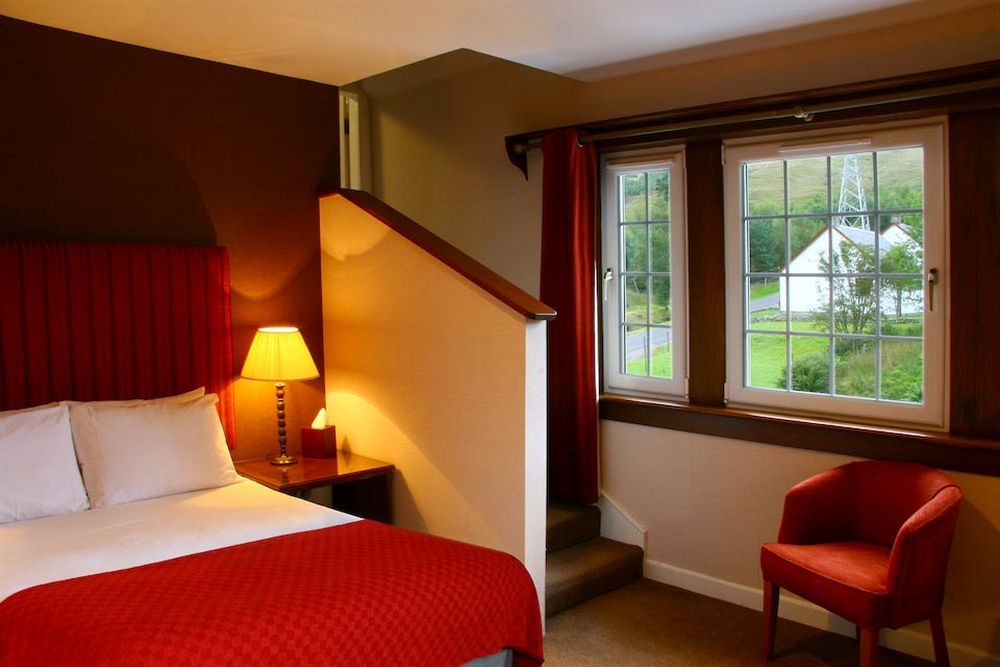 Bridge Of Orchy Hotel エクステリア 写真