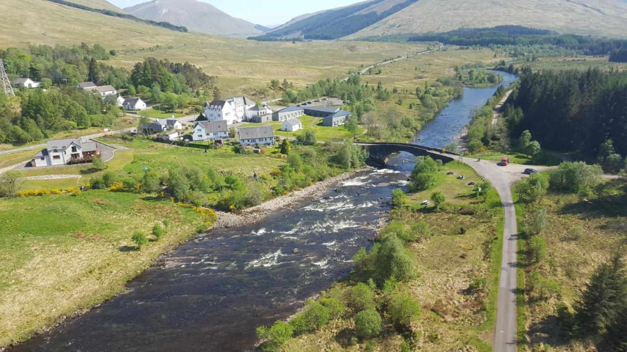 Bridge Of Orchy Hotel エクステリア 写真